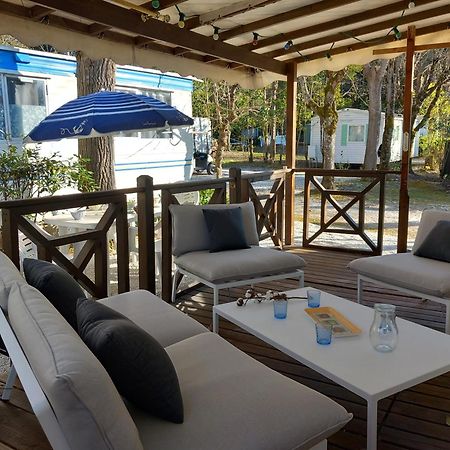 Mobilhome Les Volets Bleus Vaudreuille ภายนอก รูปภาพ