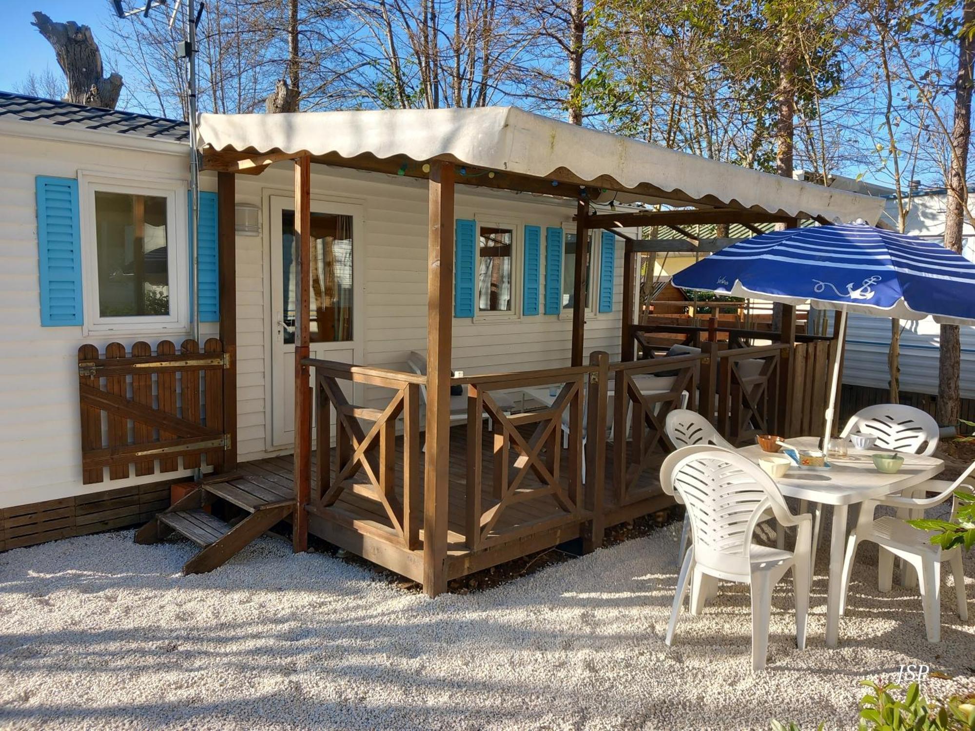 Mobilhome Les Volets Bleus Vaudreuille ภายนอก รูปภาพ