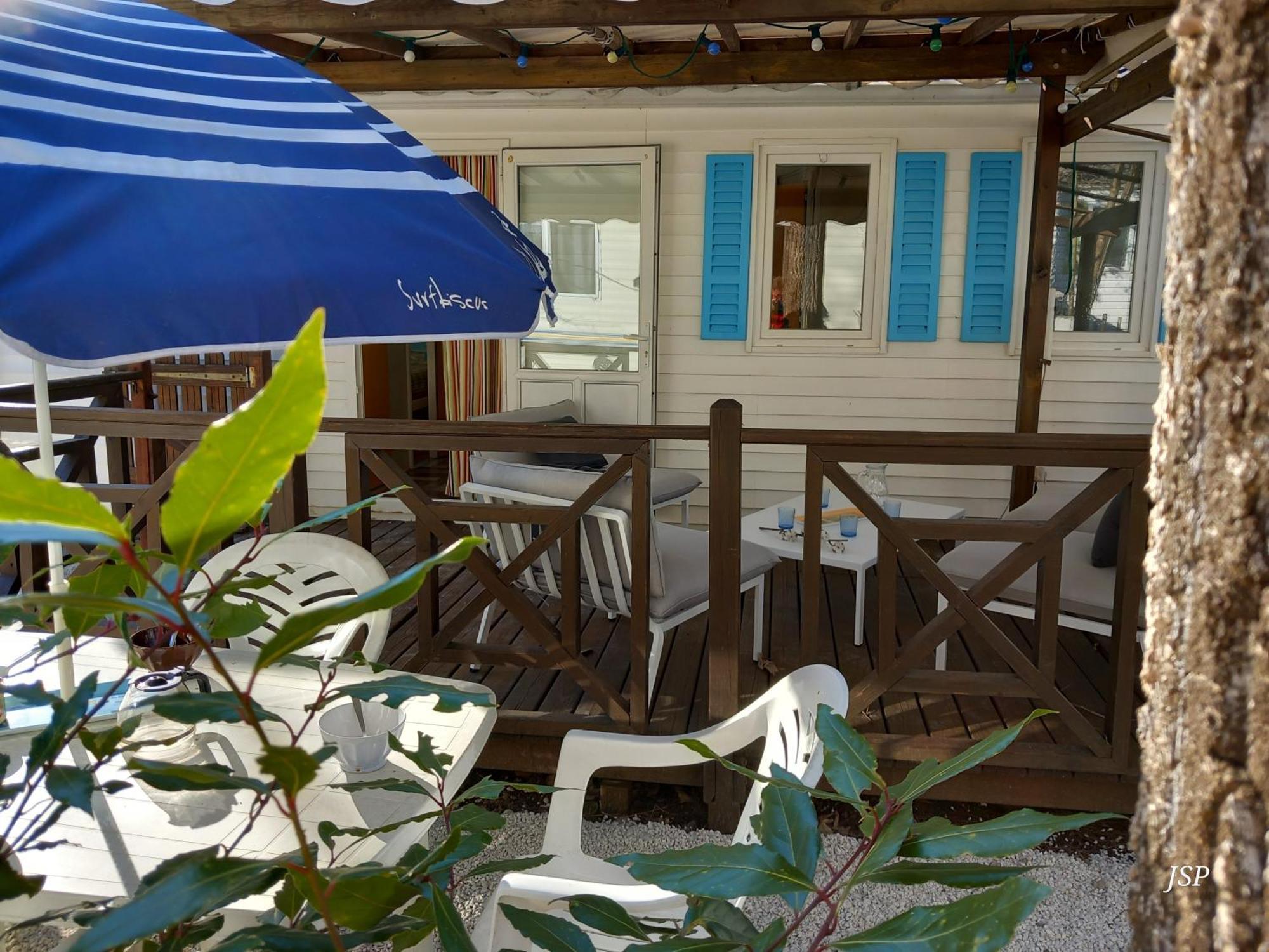 Mobilhome Les Volets Bleus Vaudreuille ภายนอก รูปภาพ